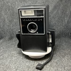 Vintage Polaroid ID-3 Land Camera Japan Tominon 114mm Lens Made in Netherlands